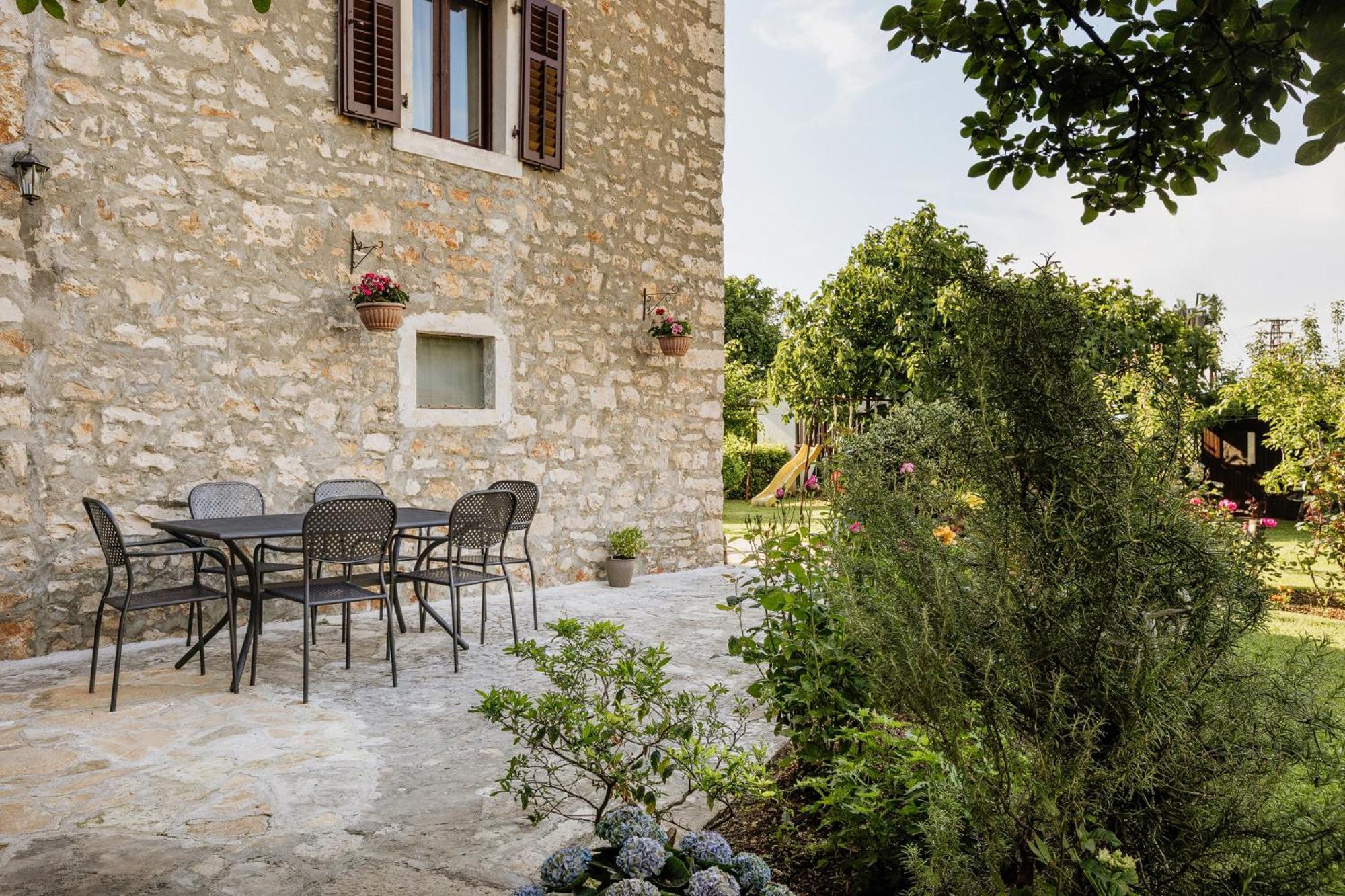 Apartments Mirna Stress Free Babici Экстерьер фото